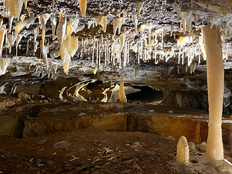 Wide room, Ohio Caverns