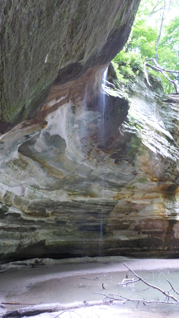 Waterfall at Ottawa Canyon head, Starved Rock State Park